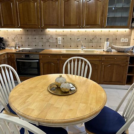 Queen Stella Luxury Homes Ретимно Екстериор снимка