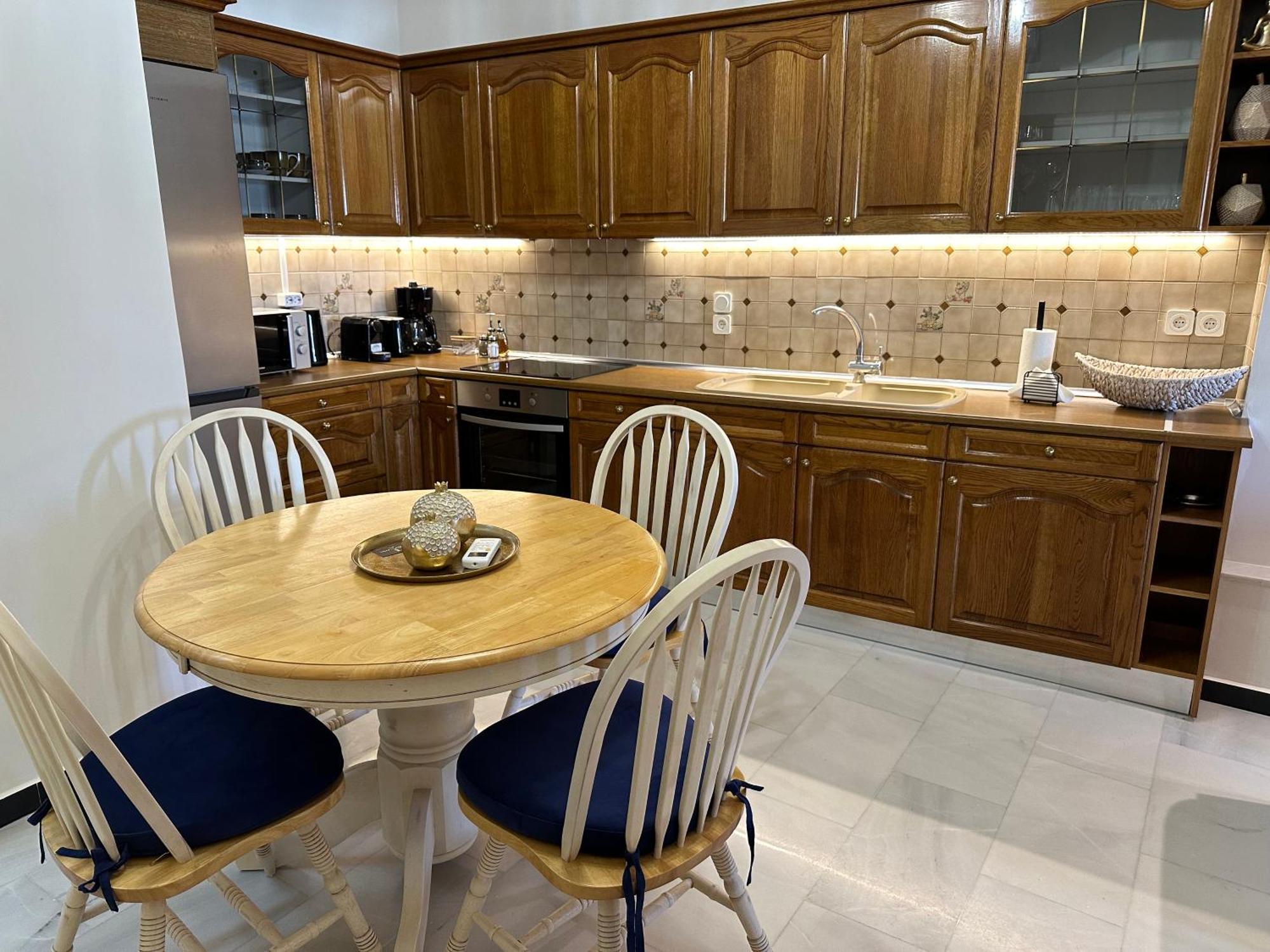 Queen Stella Luxury Homes Ретимно Екстериор снимка